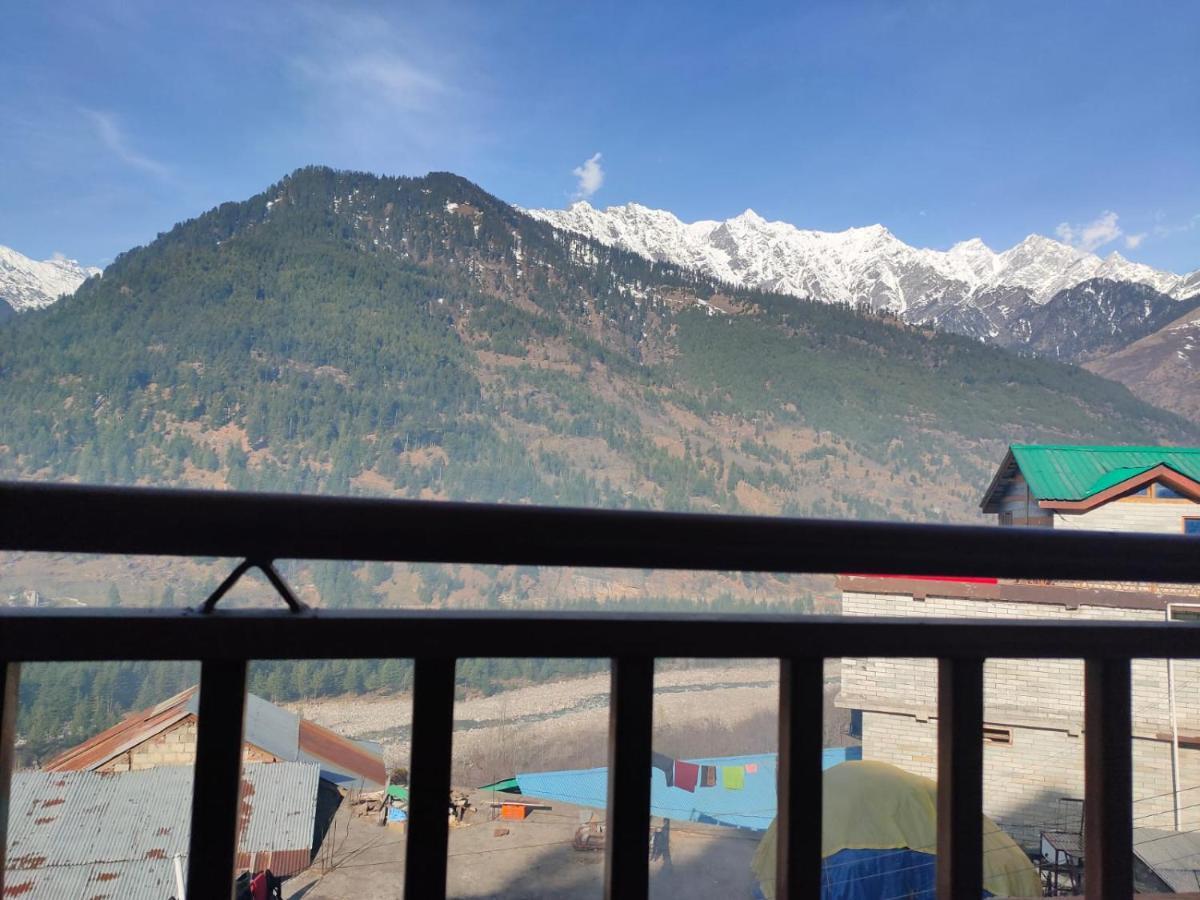 Roop Mountain Homestay Manāli Eksteriør bilde