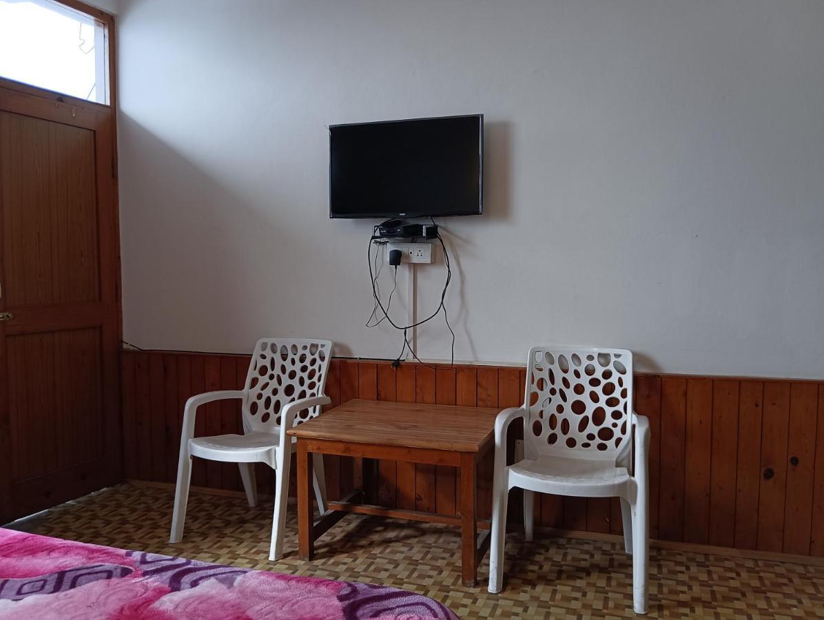 Roop Mountain Homestay Manāli Eksteriør bilde