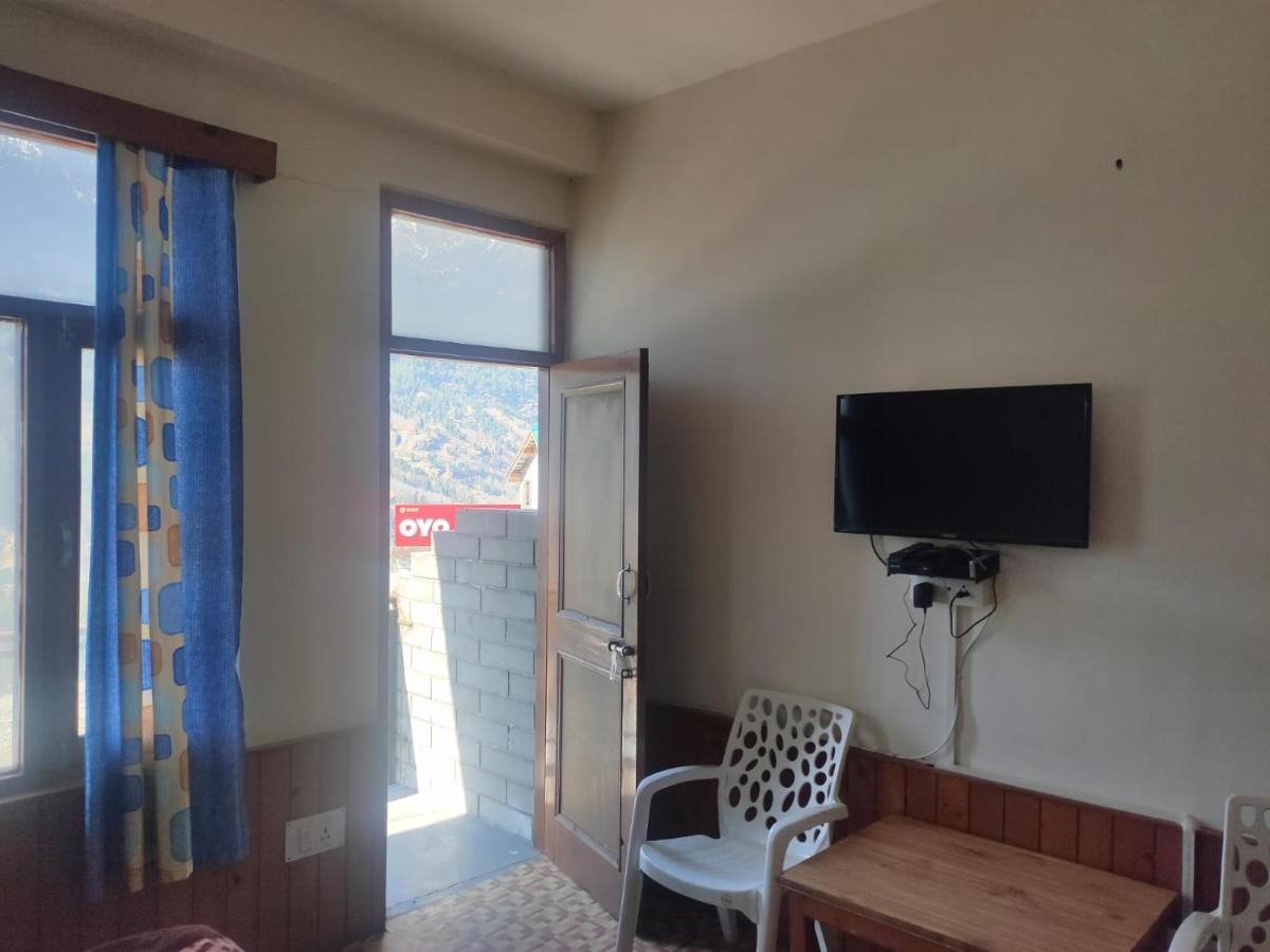 Roop Mountain Homestay Manāli Eksteriør bilde