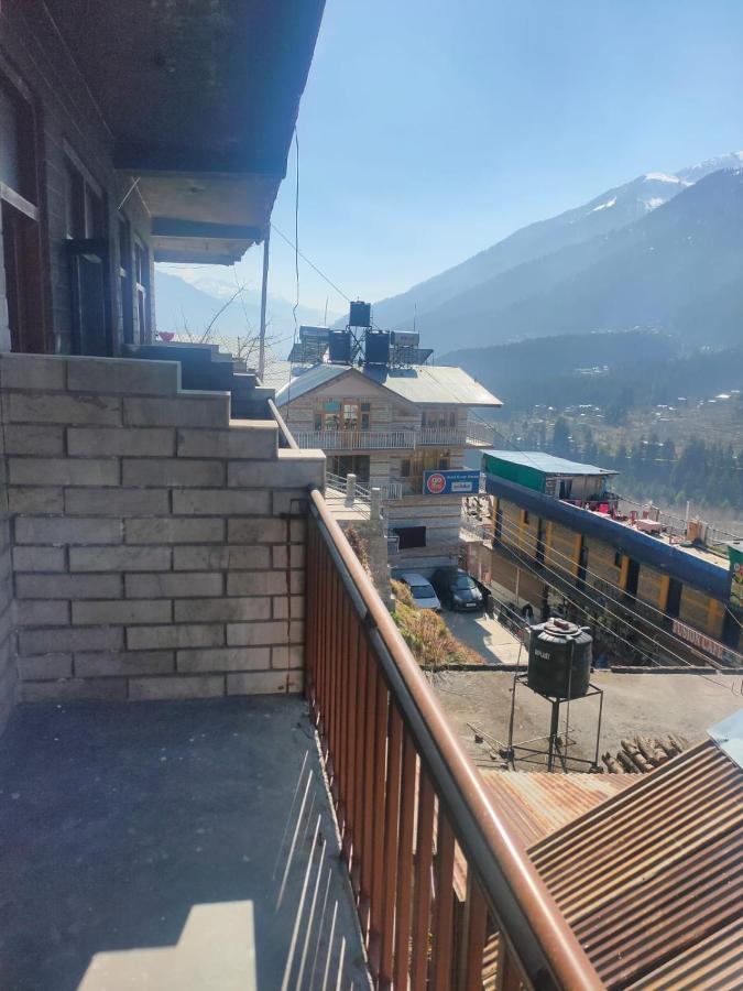 Roop Mountain Homestay Manāli Eksteriør bilde