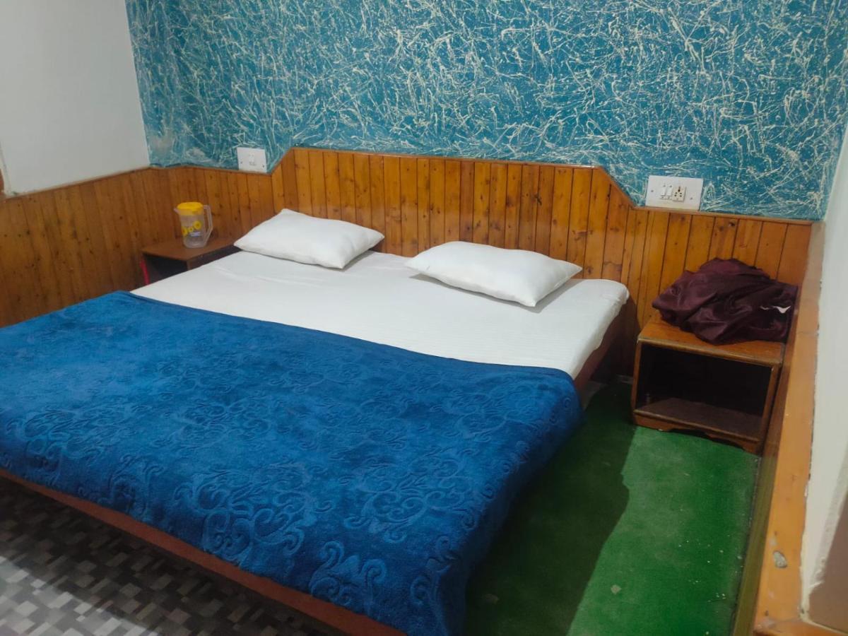 Roop Mountain Homestay Manāli Eksteriør bilde